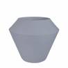 pot-de-fleurs-plastique-saphir-1-2-gris-fenetre-Les-Serruriers-du-Paysage